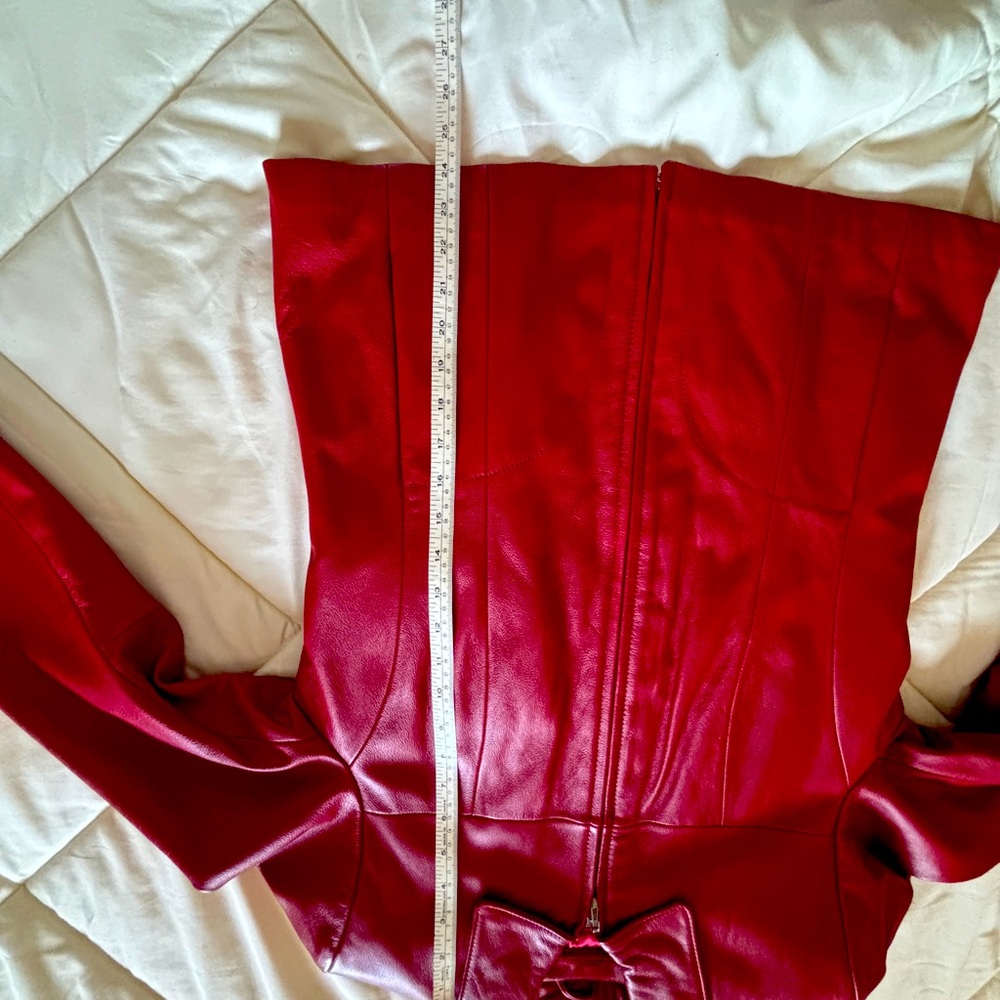 Ladies Vintage Wilsons Leather Thinsulate Red Leather Coat.  Size Small. NTN - Picture 11 of 12